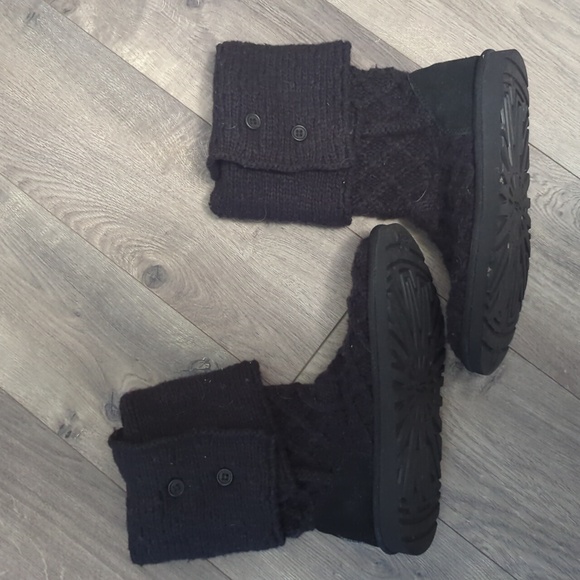 Ugg women's black cable knit slipper shoes. Size US 8 M Gently Used - Picture 1 of 5